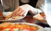 tips bokek makan pizza